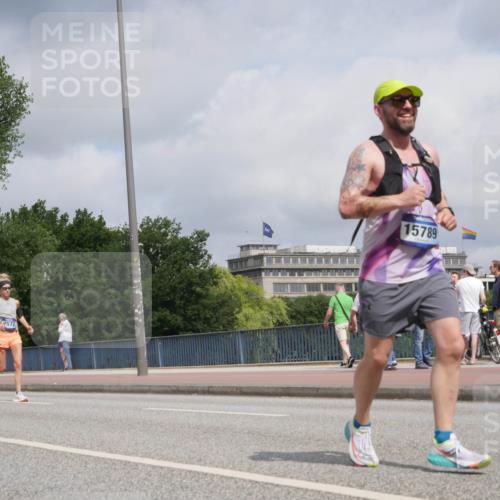 29.06.2025 - hella hamburg halbmarathon Luisa Fischer http://msf.ph/oto/8452901 29.06.2025 10:33:30 Kennedybrücke 5791, 12461, 7572, 15789, 2302, 6626, 7517, 9095, 10322 meine-sportfotos.de
