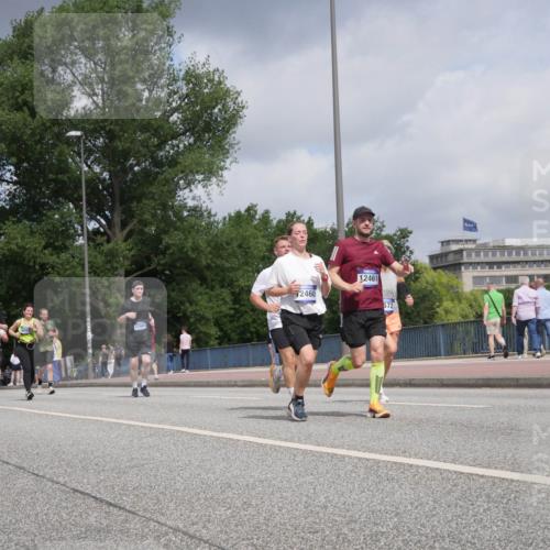 29.06.2025 - hella hamburg halbmarathon Luisa Fischer http://msf.ph/oto/8452941 29.06.2025 10:33:32 Kennedybrücke 17945, 12460, 12461, 572, 2302, 7517, 9095, 10322 meine-sportfotos.de