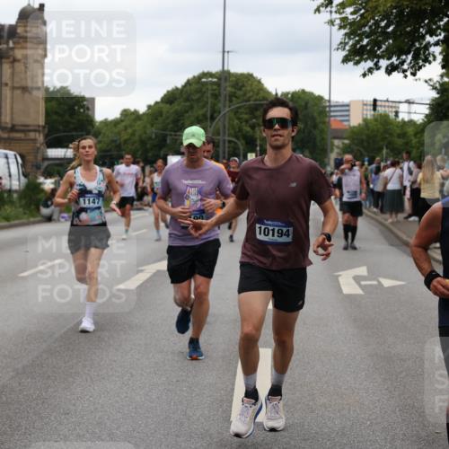 29.06.2025 - hella hamburg halbmarathon Yannick Fuchs http://msf.ph/oto/8452992 29.06.2025 10:56:01 20KM 1128, 1135, 1138, 1147, 1190, 3097, 3921, 4095, 4859, 5547, 6580, 6815, 7658, 8154, 9131, 9297, 9718, 9928, 10194, 10797, 11968, 12567, 13699, 13958, 14574, 15252, 15291, 15539, 15686, 15859, 15908, 16292, 17532, 17939, 18000, 18551, 18599, 18799, 18808, 18919 meine-sportfotos.de