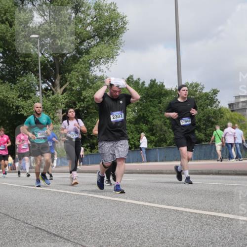 29.06.2025 - hella hamburg halbmarathon Luisa Fischer http://msf.ph/oto/8453066 29.06.2025 10:33:36 Kennedybrücke 21, 418860, 1099, 7517, 2302, 17945, 2302, 6556, 7517, 9095, 9830 meine-sportfotos.de