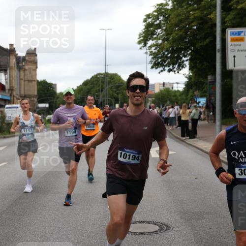 29.06.2025 - hella hamburg halbmarathon Yannick Fuchs http://msf.ph/oto/8453083 29.06.2025 10:56:01 20KM 1128, 1135, 1138, 1147, 1190, 3097, 3921, 4095, 4859, 5547, 6580, 6815, 7658, 8154, 9131, 9297, 9718, 9928, 10194, 10797, 11968, 12567, 13699, 13958, 14574, 15252, 15291, 15539, 15686, 15859, 15908, 16292, 17532, 17939, 18000, 18551, 18599, 18799, 18808, 18919 meine-sportfotos.de