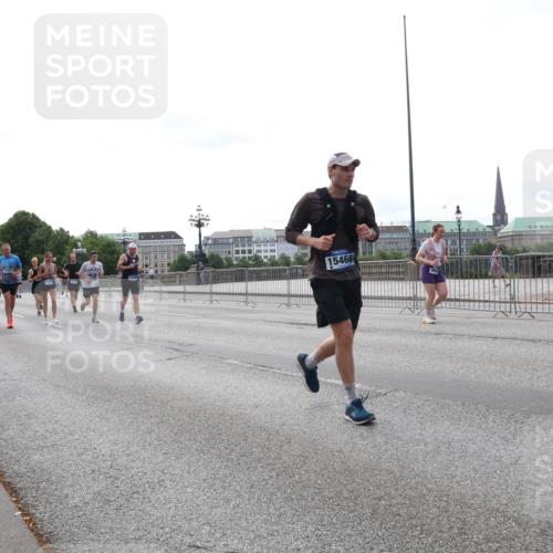 29.06.2025 - hella hamburg halbmarathon Lena Gebhardt http://msf.ph/oto/8453171 29.06.2025 10:31:05 Lombardsbrücke 15466, 152, 1059, 1292, 1472, 1773, 1979, 2097, 2268, 2414, 2505, 2569, 2914, 3131, 3281, 4198, 4561, 4817, 5437, 5943, 6057, 6195, 6556, 6620, 6787, 7071, 7120, 7351, 7604, 8050, 8072, 8073, 8757, 9576, 9830, 10111, 10989, 11981, 11984, 11988, 12384, 12627, 14095, 14216, 14349, 14803, 15299, 15466, 15589, 15725, 16457, 17224, 17463, 17509, 17587, 17742, 17966, 18362, 18795, 18860, 19052, 19226 meine-sportfotos.de