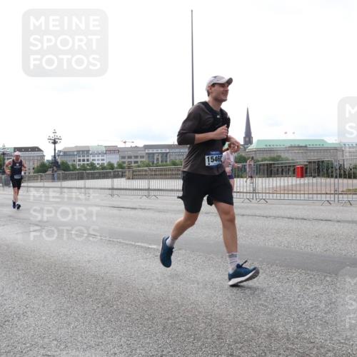 29.06.2025 - hella hamburg halbmarathon Lena Gebhardt http://msf.ph/oto/8453233 29.06.2025 10:31:06 Lombardsbrücke 1546, 1059, 1292, 1472, 1773, 1979, 2097, 2268, 2414, 2505, 2569, 2914, 3131, 3281, 4198, 4561, 4817, 5437, 5943, 6057, 6078, 6195, 6556, 6620, 6787, 7071, 7120, 7351, 7604, 8050, 8072, 8073, 8757, 9576, 9830, 10111, 10989, 11981, 11984, 11988, 12384, 12627, 14095, 14216, 14349, 14803, 15299, 15466, 15589, 15725, 16457, 17224, 17463, 17509, 17587, 17742, 17966, 18362, 18795, 18860, 19052, 19226 meine-sportfotos.de