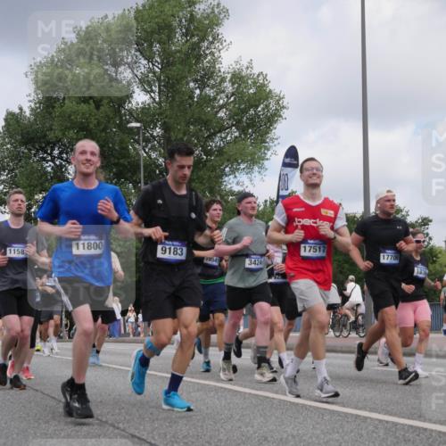 29.06.2025 - hella hamburg halbmarathon Luisa Fischer http://msf.ph/oto/8453401 29.06.2025 10:34:34 Kennedybrücke 5350, 17851, 1158, 657, 11800, 9183, 541, 3424, 17517, 17706, 1836, 1844, 2831, 2832, 3396, 3424, 3571, 3681, 4953, 5165, 5350, 5846, 5965, 6160, 6573, 6640, 8806, 9078, 9104, 9183, 10148, 10240, 10435 meine-sportfotos.de