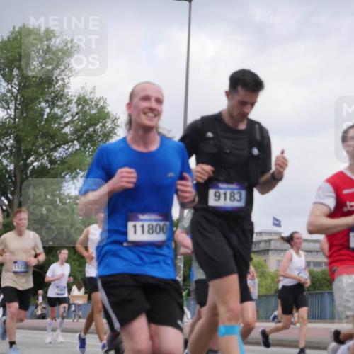 29.06.2025 - hella hamburg halbmarathon Luisa Fischer http://msf.ph/oto/8453442 29.06.2025 10:34:35 Kennedybrücke 11587, 1522, 11800, 9183, 17517, 1844, 2831, 2832, 3396, 3424, 3571, 3681, 4953, 5165, 5350, 5846, 5965, 6160, 6573, 6640, 8806, 9078, 9104, 9183, 9883, 10148, 10240, 10435 meine-sportfotos.de