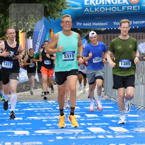 29.06.2025 - hella hamburg halbmarathon Strokosch-Dieckow http://msf.ph/oto/8453568 29.06.2025 10:36:58 Ziel 1385, 1411, 3959, 5307, 5315, 6123, 6458, 10738, 11120, 11620, 13141, 14691, 15261, 15410, 16992, 17024, 17125, 17658, 18384 meine-sportfotos.de