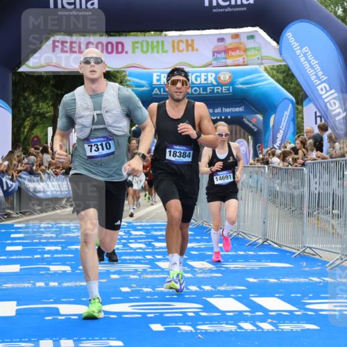 29.06.2025 - hella hamburg halbmarathon Strokosch-Dieckow http://msf.ph/oto/8453743 29.06.2025 10:36:53 Ziel 1385, 1411, 3959, 4865, 5307, 5315, 6529, 7310, 11620, 13141, 13343, 14691, 15939, 18384 meine-sportfotos.de