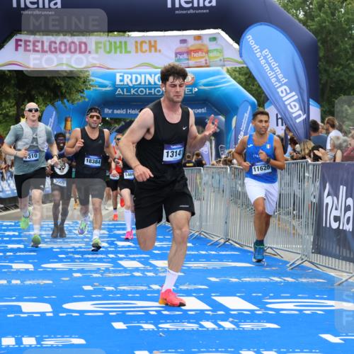 29.06.2025 - hella hamburg halbmarathon Strokosch-Dieckow http://msf.ph/oto/8453782 29.06.2025 10:36:51 Ziel 3959, 4865, 5307, 6529, 7310, 11620, 13141, 13343, 14691, 15939, 18384 meine-sportfotos.de