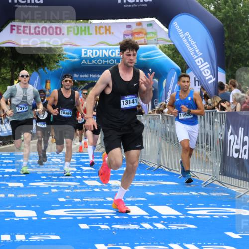 29.06.2025 - hella hamburg halbmarathon Strokosch-Dieckow http://msf.ph/oto/8453796 29.06.2025 10:36:51 Ziel 3959, 4865, 5307, 6529, 7310, 11620, 13141, 13343, 14691, 15939, 18384 meine-sportfotos.de