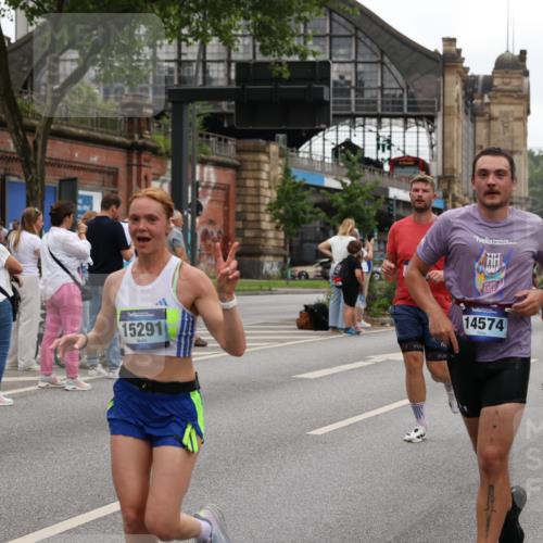 29.06.2025 - hella hamburg halbmarathon Yannick Fuchs http://msf.ph/oto/8453873 29.06.2025 10:56:07 20KM 1006, 1128, 1135, 1138, 1147, 1190, 1568, 1726, 3097, 3921, 4095, 4859, 5547, 6414, 6415, 6580, 6815, 7658, 8154, 9131, 9297, 9718, 9928, 10194, 10214, 10519, 10797, 11670, 11968, 12567, 13868, 13958, 14456, 14574, 15291, 15686, 15859, 15908, 16292, 16808, 17383, 17532, 17939, 17955, 18000, 18599, 18799, 18808, 18919 meine-sportfotos.de