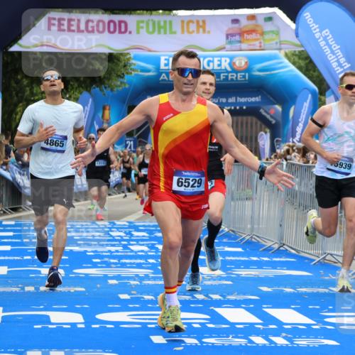 29.06.2025 - hella hamburg halbmarathon Strokosch-Dieckow http://msf.ph/oto/8453892 29.06.2025 10:36:47 Ziel 3959, 4865, 5307, 5961, 6529, 7310, 13141, 13343, 14622, 15621, 15939, 18384 meine-sportfotos.de