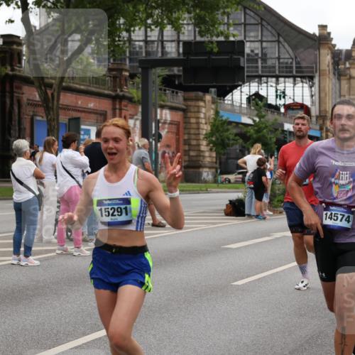 29.06.2025 - hella hamburg halbmarathon Yannick Fuchs http://msf.ph/oto/8453893 29.06.2025 10:56:07 20KM 1006, 1128, 1135, 1138, 1147, 1190, 1568, 1726, 3097, 3921, 4095, 4859, 5547, 6414, 6415, 6580, 6815, 7658, 8154, 9131, 9297, 9718, 9928, 10194, 10214, 10519, 10797, 11670, 11968, 12567, 13868, 13958, 14456, 14574, 15291, 15686, 15859, 15908, 16292, 16808, 17383, 17532, 17939, 17955, 18000, 18599, 18799, 18808, 18919 meine-sportfotos.de