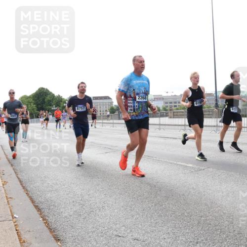 29.06.2025 - hella hamburg halbmarathon Lena Gebhardt http://msf.ph/oto/8453918 29.06.2025 10:31:11 Lombardsbrücke 4561, 8757, 2268, 6187, 1059, 1292, 1472, 1773, 1979, 2097, 2268, 2414, 2505, 2914, 3131, 3281, 4198, 4561, 4817, 5437, 5846, 5943, 6057, 6078, 6195, 6556, 6620, 6787, 7351, 7604, 7772, 8050, 8072, 8073, 8757, 9576, 9830, 10111, 10586, 10989, 11587, 11981, 11988, 12384, 12627, 14095, 14216, 14349, 14803, 15299, 15466, 15589, 15725, 16457, 16978, 17224, 17463, 17509, 17587, 17706, 17742, 17966, 19052, 19226 meine-sportfotos.de