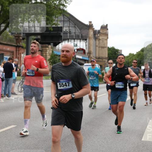 29.06.2025 - hella hamburg halbmarathon Yannick Fuchs http://msf.ph/oto/8454092 29.06.2025 10:56:08 20KM 1006, 1128, 1135, 1138, 1147, 1190, 1568, 1726, 3097, 3921, 4095, 4859, 5547, 6414, 6415, 6580, 6815, 7658, 8154, 9131, 9718, 9928, 10214, 10519, 10797, 11670, 11968, 12567, 13868, 13958, 14456, 14574, 15291, 15686, 15859, 15908, 16292, 16808, 17136, 17383, 17532, 17939, 17955, 18000, 18599, 18799, 18808, 18919 meine-sportfotos.de