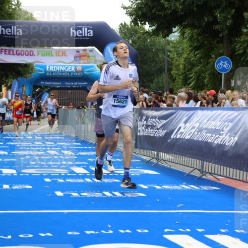 29.06.2025 - hella hamburg halbmarathon Strokosch-Dieckow http://msf.ph/oto/8454181 29.06.2025 10:36:43 Ziel 1571, 3809, 4865, 5092, 5961, 6529, 7310, 13343, 14622, 15621, 15939, 18038, 18733 meine-sportfotos.de