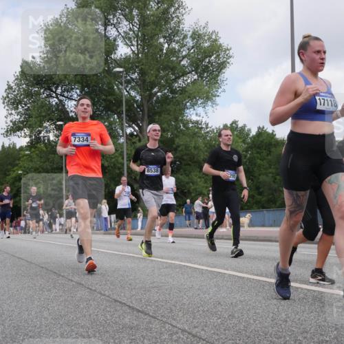 29.06.2025 - hella hamburg halbmarathon Luisa Fischer http://msf.ph/oto/8454256 29.06.2025 10:34:58 Kennedybrücke 18369, 7334, 8538, 295, 17118, 7816, 2672, 3358, 5496, 7295, 7334, 7816, 7898, 8304, 8538, 8757, 9882, 10421 meine-sportfotos.de