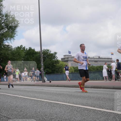29.06.2025 - hella hamburg halbmarathon Luisa Fischer http://msf.ph/oto/8454533 29.06.2025 10:35:02 Kennedybrücke 18369, 1547, 7898, 5496, 17342, 3358, 4924, 5496, 7295, 7334, 7898, 8538, 8757, 9604 meine-sportfotos.de
