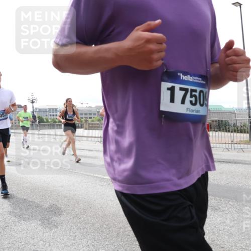 29.06.2025 - hella hamburg halbmarathon Lena Gebhardt http://msf.ph/oto/8454937 29.06.2025 10:31:18 Lombardsbrücke 14349, 5943, 6057, 1750, 1292, 1773, 1979, 2097, 2268, 2414, 2914, 3131, 4561, 4817, 4953, 5165, 5437, 5846, 5943, 6057, 6078, 6195, 6546, 6573, 6620, 6787, 7351, 7604, 7772, 8050, 8072, 8073, 8757, 9183, 9576, 10111, 10240, 10586, 10989, 11587, 11981, 11988, 12384, 12627, 13724, 14095, 14349, 14803, 15466, 15589, 15725, 16457, 16978, 17224, 17404, 17463, 17509, 17517, 17587, 17706, 17742, 17966, 19052, 19226 meine-sportfotos.de