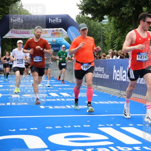 29.06.2025 - hella hamburg halbmarathon Strokosch-Dieckow http://msf.ph/oto/8455338 29.06.2025 10:48:03 Ziel 1086, 1604, 1613, 1914, 4324, 4528, 4601, 4711, 5022, 6377, 9544, 9626, 9638, 12706, 12724, 12747, 12808, 13570, 14192, 15973, 16094, 16149, 16269, 16766, 18206, 18922, 19198 meine-sportfotos.de