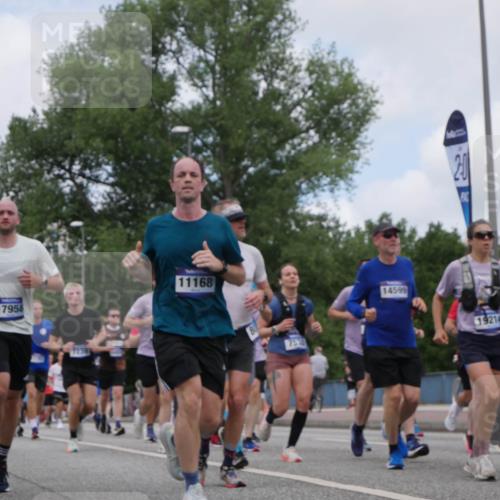 29.06.2025 - hella hamburg halbmarathon Luisa Fischer http://msf.ph/oto/8455376 29.06.2025 10:35:18 Kennedybrücke 11756, 17958, 11168, 753, 14599, 19214, 1292, 1987, 2349, 2943, 3239, 3365, 3707, 3751, 3778, 4314, 4365, 4605, 5601, 5658, 5743, 6218, 7239, 7535, 8072, 8073, 8124, 8127, 8303, 9125, 10248 meine-sportfotos.de