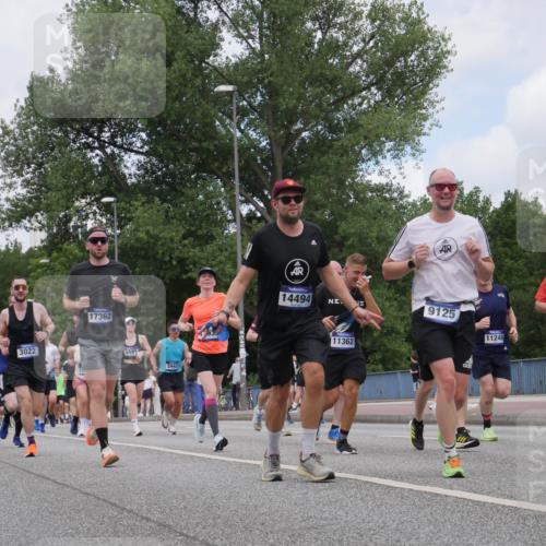 29.06.2025 - hella hamburg halbmarathon Luisa Fischer http://msf.ph/oto/8455667 29.06.2025 10:35:25 Kennedybrücke 12864, 3022, 17362, 594, 5943, 14494, 11362, 9125, 3365, 11248, 1640, 1987, 2349, 2943, 3022, 3365, 5783, 5941, 6252, 6312, 6315, 7468, 8072, 8073, 8124, 8303, 9125, 9206, 10111, 10354 meine-sportfotos.de