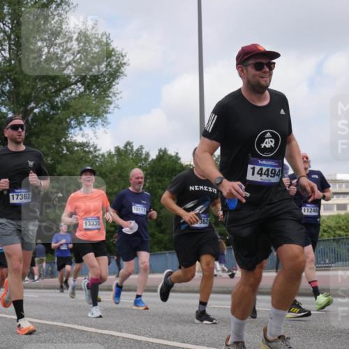 29.06.2025 - hella hamburg halbmarathon Luisa Fischer http://msf.ph/oto/8455732 29.06.2025 10:35:27 Kennedybrücke 17362, 13335, 10111, 362, 14494, 11248, 9, 1640, 1987, 2943, 3022, 3365, 4857, 5783, 5941, 6228, 6252, 6312, 6315, 7468, 8303, 8625, 9125, 9206, 10013, 10111, 10354, 10828 meine-sportfotos.de