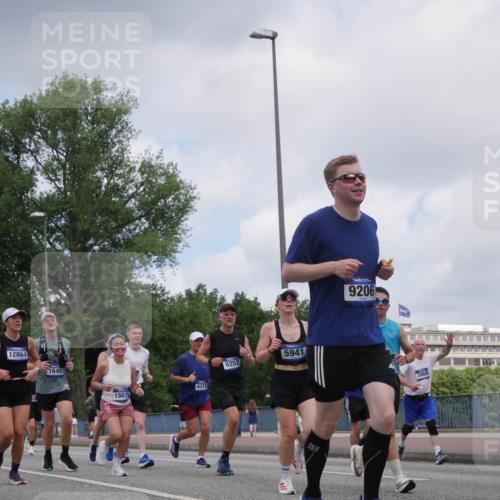 29.06.2025 - hella hamburg halbmarathon Luisa Fischer http://msf.ph/oto/8455855 29.06.2025 10:35:30 Kennedybrücke 7034, 12864, 1640, 6315, 15575, 6252, 5941, 9206, 7468, 1640, 3022, 3365, 4857, 5783, 5941, 6228, 6252, 6312, 6315, 7468, 8625, 9125, 9206, 10013, 10111, 10354, 10828 meine-sportfotos.de