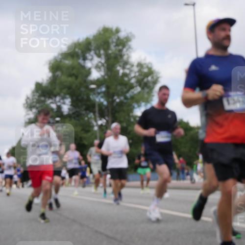 29.06.2025 - hella hamburg halbmarathon Luisa Fischer http://msf.ph/oto/8456013 29.06.2025 10:35:33 Kennedybrücke 1542, 1640, 2268, 4857, 5783, 5871, 5941, 6228, 6252, 6312, 6315, 6642, 7387, 7468, 8625, 9188, 9206, 10013, 10111, 10354, 10828 meine-sportfotos.de