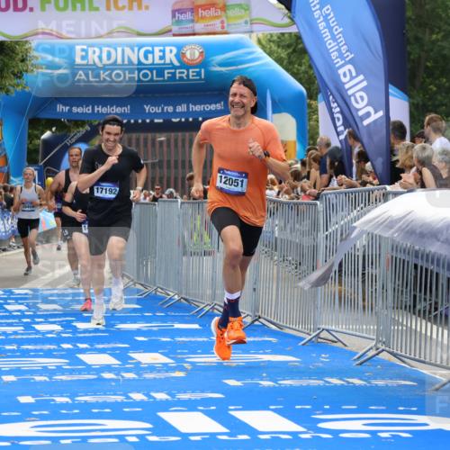 29.06.2025 - hella hamburg halbmarathon Strokosch-Dieckow http://msf.ph/oto/8456045 29.06.2025 10:36:19 Ziel 6829, 6993, 8084, 10404, 10852, 11304, 12051, 12916, 13991, 14075, 14601, 15115, 15348, 16158, 17192, 17329, 18062 meine-sportfotos.de
