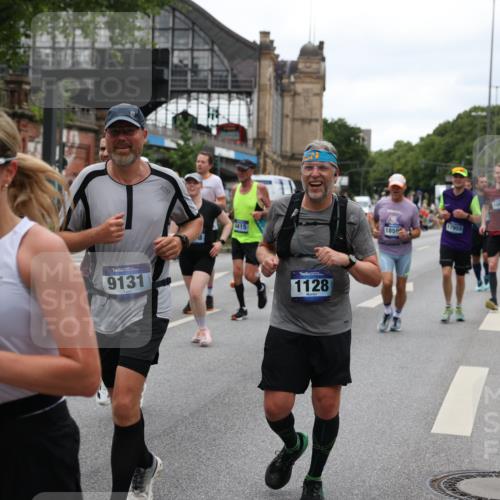 29.06.2025 - hella hamburg halbmarathon Yannick Fuchs http://msf.ph/oto/8456099 29.06.2025 10:56:19 20KM 1006, 1128, 1264, 1377, 1432, 1568, 1573, 1726, 4859, 6414, 6415, 6580, 6815, 7658, 8045, 8154, 8624, 9131, 9718, 9928, 10214, 10519, 10797, 11670, 11968, 12156, 13498, 13868, 14368, 14456, 15686, 15859, 16292, 16654, 16808, 17136, 17383, 17532, 17939, 17955, 18000, 18599, 18919, 19023 meine-sportfotos.de