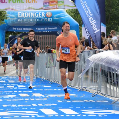 29.06.2025 - hella hamburg halbmarathon Strokosch-Dieckow http://msf.ph/oto/8456102 29.06.2025 10:36:19 Ziel 6829, 6993, 8084, 10404, 10852, 11304, 12051, 12916, 13991, 14075, 14601, 15115, 15348, 16158, 17192, 17329, 18062 meine-sportfotos.de