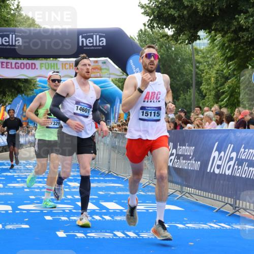 29.06.2025 - hella hamburg halbmarathon Strokosch-Dieckow http://msf.ph/oto/8456248 29.06.2025 10:36:13 Ziel 2774, 6032, 6829, 6990, 6993, 12051, 12447, 13991, 14601, 15115, 15348, 16158, 17078, 17192, 17329, 17691, 18600 meine-sportfotos.de