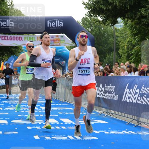 29.06.2025 - hella hamburg halbmarathon Strokosch-Dieckow http://msf.ph/oto/8456312 29.06.2025 10:36:13 Ziel 2774, 6032, 6829, 6990, 6993, 12051, 12447, 13991, 14601, 15115, 15348, 16158, 17078, 17192, 17329, 17691, 18600 meine-sportfotos.de