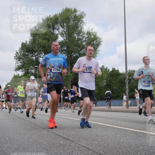 29.06.2025 - hella hamburg halbmarathon Luisa Fischer http://msf.ph/oto/8456322 29.06.2025 10:35:40 Kennedybrücke 18283, 8914, 187, 18838, 13391, 10470, 1415, 2268, 871, 14301, 2268, 3753, 5871, 6228, 6642, 7387, 7531, 7789, 8625, 8840, 8914, 9010, 9188, 9765, 10203, 10470, 10624, 10828 meine-sportfotos.de
