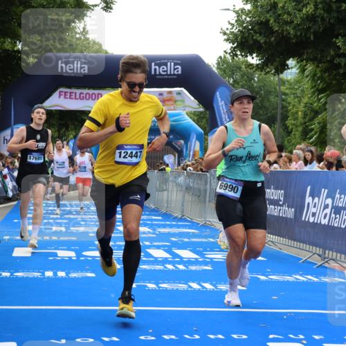 29.06.2025 - hella hamburg halbmarathon Strokosch-Dieckow http://msf.ph/oto/8456385 29.06.2025 10:36:09 Ziel 2774, 6032, 6829, 6990, 6993, 10477, 12168, 12447, 12488, 13419, 13991, 14601, 14875, 15115, 15348, 17078, 17217, 17329, 17691, 18600 meine-sportfotos.de