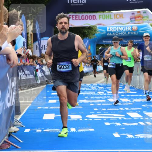 29.06.2025 - hella hamburg halbmarathon Strokosch-Dieckow http://msf.ph/oto/8456464 29.06.2025 10:36:07 Ziel 2399, 2774, 6032, 6990, 9313, 10477, 12168, 12447, 12488, 13419, 13991, 14601, 14875, 15115, 17078, 17217, 17329, 17691, 18156, 18259, 18600 meine-sportfotos.de