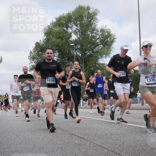 29.06.2025 - hella hamburg halbmarathon Luisa Fischer http://msf.ph/oto/8456471 29.06.2025 10:35:42 Kennedybrücke 16187, 18838, 8914, 18283, 157, 16978, 16898, 14159, 43, 789, 13391, 8409, 2268, 3753, 5871, 6642, 7387, 7531, 7789, 8840, 8914, 9010, 9188, 9542, 9765, 10203, 10470, 10624 meine-sportfotos.de