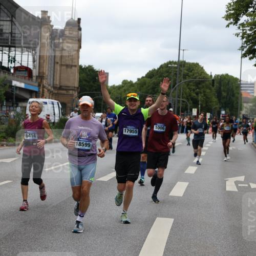 29.06.2025 - hella hamburg halbmarathon Yannick Fuchs http://msf.ph/oto/8456507 29.06.2025 10:56:20 20KM 1006, 1128, 1264, 1377, 1432, 1568, 1573, 1726, 4859, 6414, 6415, 6580, 6815, 7658, 8045, 8154, 8624, 9131, 9718, 9928, 10214, 10519, 10797, 11670, 11968, 12156, 13498, 13868, 14368, 14456, 15686, 15859, 16292, 16654, 16688, 16808, 17136, 17383, 17532, 17939, 17955, 18000, 18599, 18919, 19023 meine-sportfotos.de