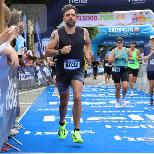 29.06.2025 - hella hamburg halbmarathon Strokosch-Dieckow http://msf.ph/oto/8456509 29.06.2025 10:36:07 Ziel 2399, 2774, 6032, 6990, 9313, 10477, 12168, 12447, 12488, 13419, 13991, 14601, 14875, 15115, 17078, 17217, 17329, 17691, 18156, 18259, 18600 meine-sportfotos.de