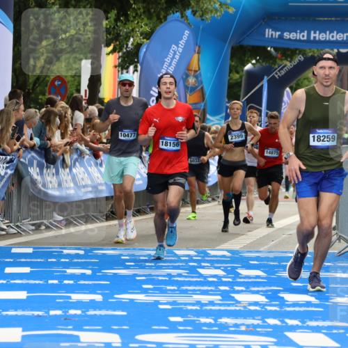 29.06.2025 - hella hamburg halbmarathon Strokosch-Dieckow http://msf.ph/oto/8456545 29.06.2025 10:35:56 Ziel 2399, 3843, 9313, 10477, 13252, 13419, 15161, 17217, 18156, 18259 meine-sportfotos.de