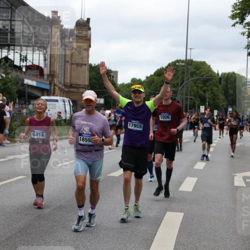 29.06.2025 - hella hamburg halbmarathon Yannick Fuchs http://msf.ph/oto/8456599 29.06.2025 10:56:20 20KM 1006, 1128, 1264, 1377, 1432, 1568, 1573, 1726, 4859, 6414, 6415, 6580, 6815, 7658, 8045, 8154, 8624, 9131, 9718, 9928, 10214, 10519, 10797, 11670, 11968, 12156, 13498, 13868, 14368, 14456, 15686, 15859, 16292, 16654, 16688, 16808, 17136, 17383, 17532, 17939, 17955, 18000, 18599, 18919, 19023 meine-sportfotos.de