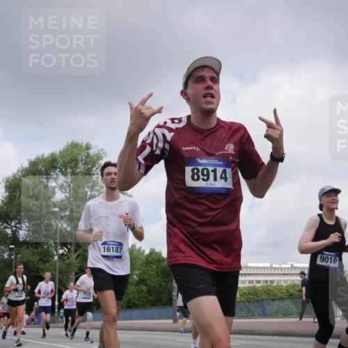 29.06.2025 - hella hamburg halbmarathon Luisa Fischer http://msf.ph/oto/8456673 29.06.2025 10:35:46 Kennedybrücke 10203, 16187, 8914, 9010, 1237, 3670, 3753, 7531, 7749, 7789, 8840, 8914, 9010, 9542, 9765, 10203, 10470, 10624 meine-sportfotos.de