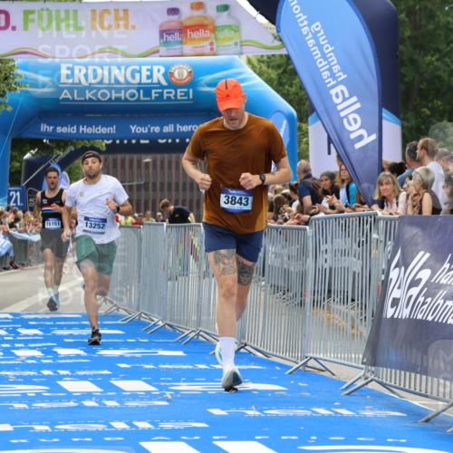 29.06.2025 - hella hamburg halbmarathon Strokosch-Dieckow http://msf.ph/oto/8457038 29.06.2025 10:35:47 Ziel 3843, 12462, 12899, 13252, 15161, 16119 meine-sportfotos.de