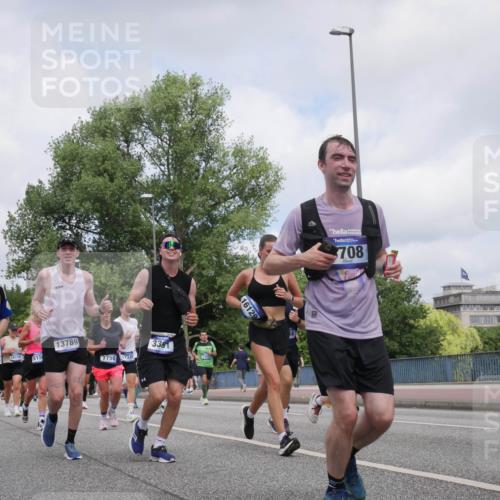 29.06.2025 - hella hamburg halbmarathon Luisa Fischer http://msf.ph/oto/8457089 29.06.2025 10:36:01 Kennedybrücke 13026, 1670, 10770, 2, 515, 13789, 7750, 17317, 3391, 16129, 708, 1732, 2059, 2384, 2959, 3221, 3391, 3653, 3708, 4096, 4555, 5156, 5581, 6861, 7135, 7750, 8170, 8839, 9034, 9471, 9812, 10002, 10770 meine-sportfotos.de