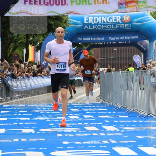 29.06.2025 - hella hamburg halbmarathon Strokosch-Dieckow http://msf.ph/oto/8457207 29.06.2025 10:35:43 Ziel 3843, 4062, 12462, 12899, 13252, 14841, 15161, 16119, 18841 meine-sportfotos.de