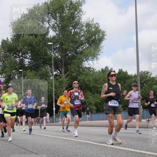 29.06.2025 - hella hamburg halbmarathon Luisa Fischer http://msf.ph/oto/8457228 29.06.2025 10:36:09 Kennedybrücke 8839, 11, 9471, 16246, 342, 2384, 5581, 14743, 1078, 1199, 1732, 1879, 2059, 2384, 3221, 3422, 3653, 4030, 4096, 4446, 4555, 5156, 5581, 6861, 8175, 8595, 8839, 9289, 9471, 9768, 9780, 10770 meine-sportfotos.de