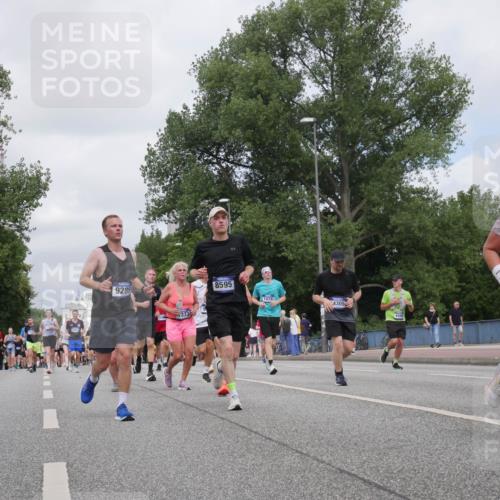 29.06.2025 - hella hamburg halbmarathon Luisa Fischer http://msf.ph/oto/8457306 29.06.2025 10:36:13 Kennedybrücke 9289, 8595, 1078, 4305, 4446, 1879, 1078, 1199, 1373, 1732, 1879, 2384, 2838, 3221, 3422, 3653, 4030, 4446, 5581, 8175, 8595, 8839, 9289, 9471, 9768, 9780 meine-sportfotos.de