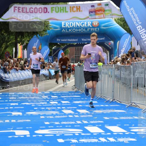 29.06.2025 - hella hamburg halbmarathon Strokosch-Dieckow http://msf.ph/oto/8457319 29.06.2025 10:35:40 Ziel 4062, 10384, 12462, 12899, 14841, 16119, 16123, 18841 meine-sportfotos.de