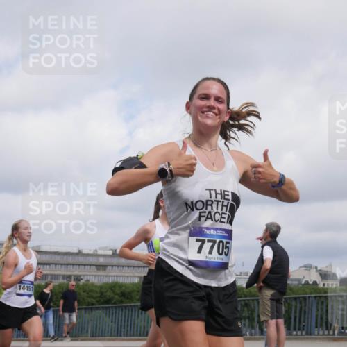 29.06.2025 - hella hamburg halbmarathon Luisa Fischer http://msf.ph/oto/8457612 29.06.2025 10:36:33 Kennedybrücke 14451, 7705, 1995, 2085, 2342, 3812, 4164, 5180, 6773, 6999, 7308, 7309, 7705, 8891, 9591 meine-sportfotos.de