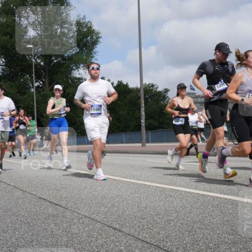29.06.2025 - hella hamburg halbmarathon Luisa Fischer http://msf.ph/oto/8457724 29.06.2025 10:36:47 Kennedybrücke 4433, 2776, 9258, 11260, 15997, 5075, 9799, 126, 1227, 5584, 1896, 2526, 2776, 4361, 4433, 4449, 4807, 5075, 5561, 5584, 6956, 8620, 9234, 9258, 9438, 9706, 9799, 9995, 10800 meine-sportfotos.de